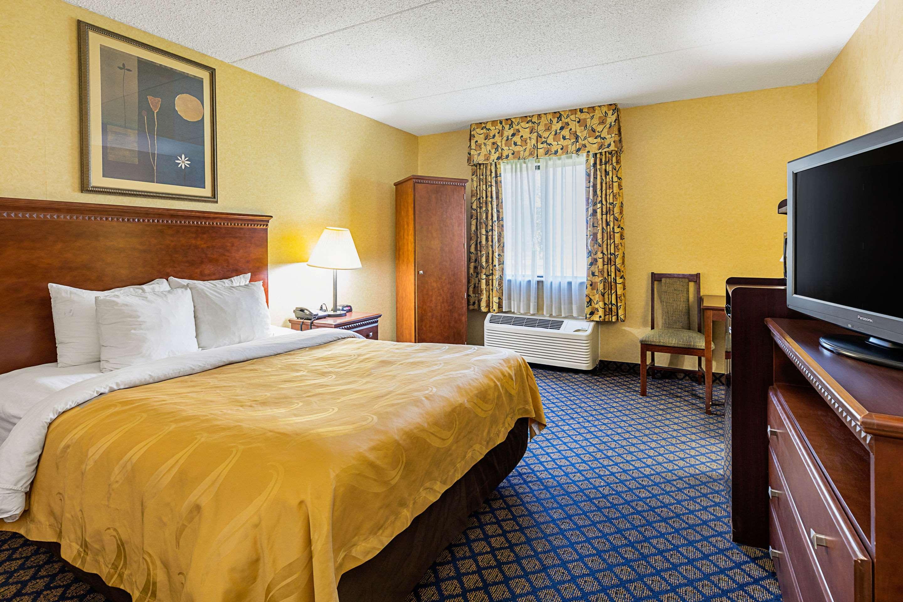 Quality Inn & Suites Coldwater Near I-69 Exterior foto